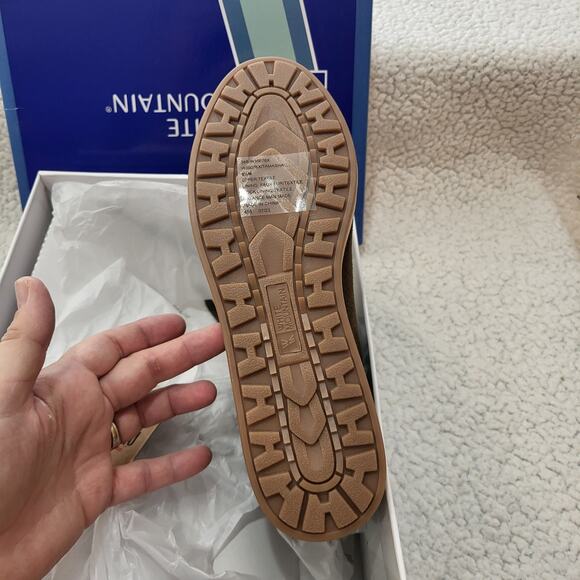 NIB WHITE MOUNTAIN Women's Shoes Tamasha Lace-Up Hiker Bootie Olive SZ 8.5 M - Picture 4 of 5